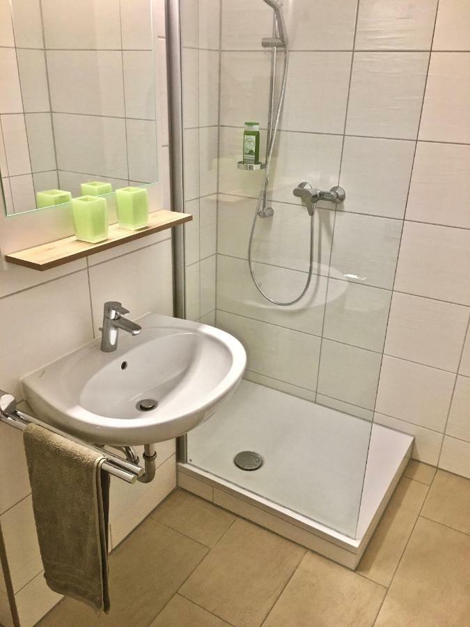 Asal Apartment